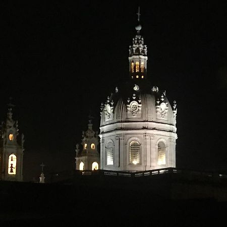 Apartmán Free Wifi -Estrela Lapa- Tram 28 Lisboa Exteriér fotografie